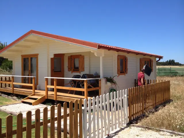 Lodge 2-Bedroom Cabin Exterior